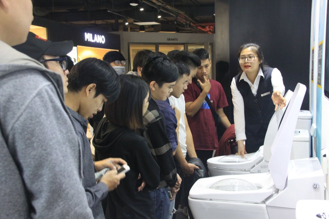 thiet-bi-ve-sinh-inax-2019-08